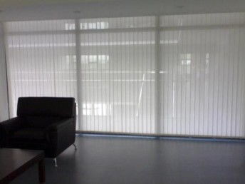 北京房山專業訂制窗簾、卷簾與陽光房天棚簾安裝——室內蜂巢簾制作一站式服務